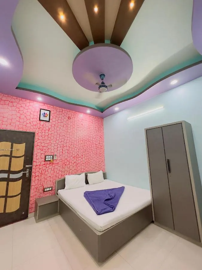 Hotel Sai Palace P.G. House فاراناسي