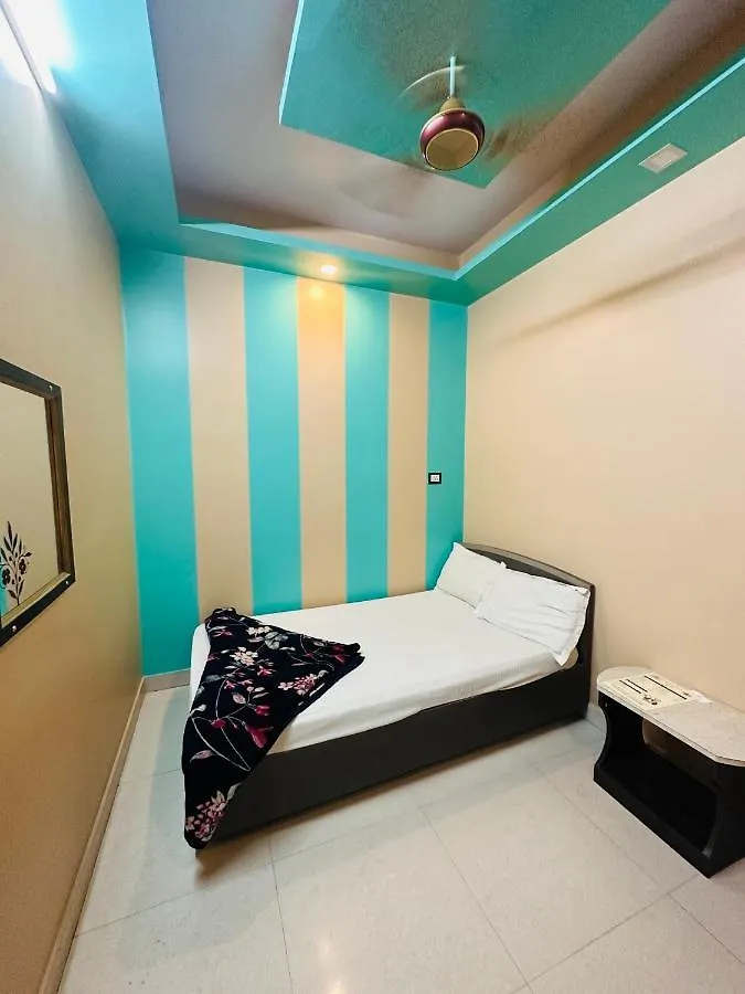 Hotel Sai Palace P.G. House فاراناسي